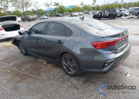 2021 Kia Forte Gt-Line z USA, uszkodzony, nr VIN 3KPF34AD2ME275604